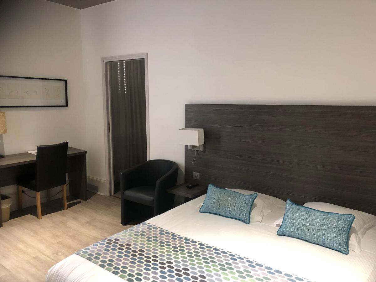 Hotel Montespan Bourbon l'Archambault Bagian luar foto