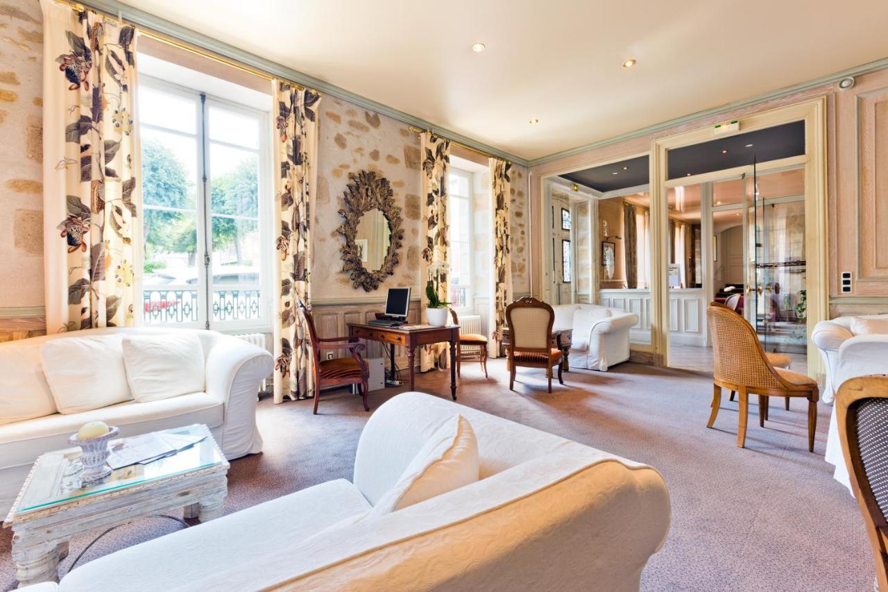 Hotel Montespan Bourbon l'Archambault Bagian luar foto